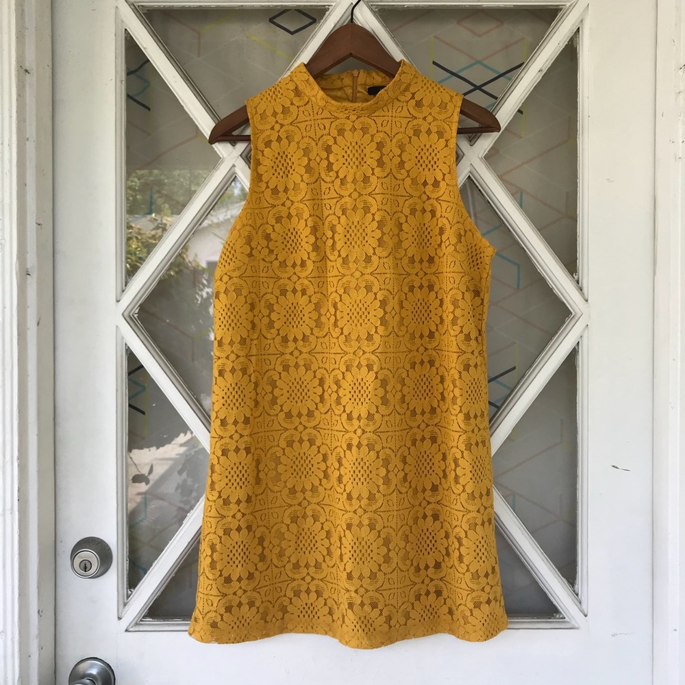 Mustard yellow mock neck dress 💛